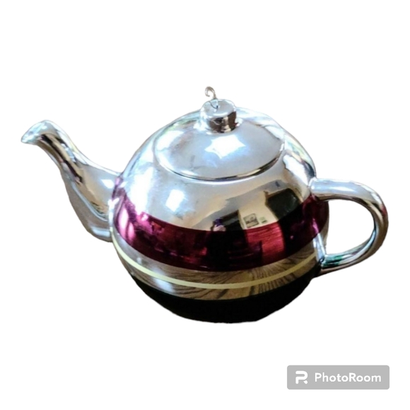 NWOT Ceramic teapot 4-cup shaped like a Christmas Ball Ornament - Picture 1 of 7